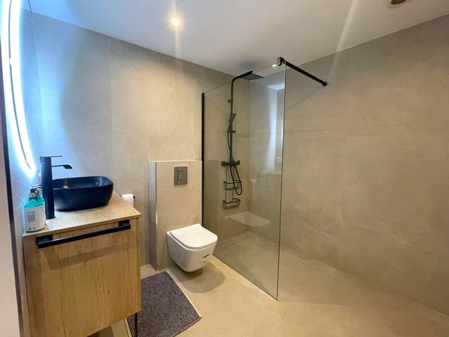 2 soverom Leilighet til leie i El Terreno, Palma de Mallorca - € 1 900 (Ref: 9275291)