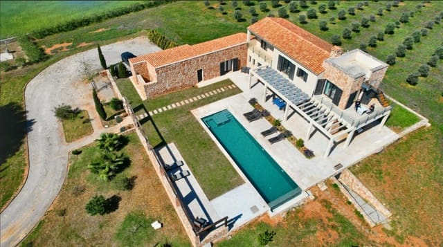 5 slaapkamer Finca/Landhuis te koop in Ses Salines met zwembad garage - € 3.250.000 (Ref: 9275296)