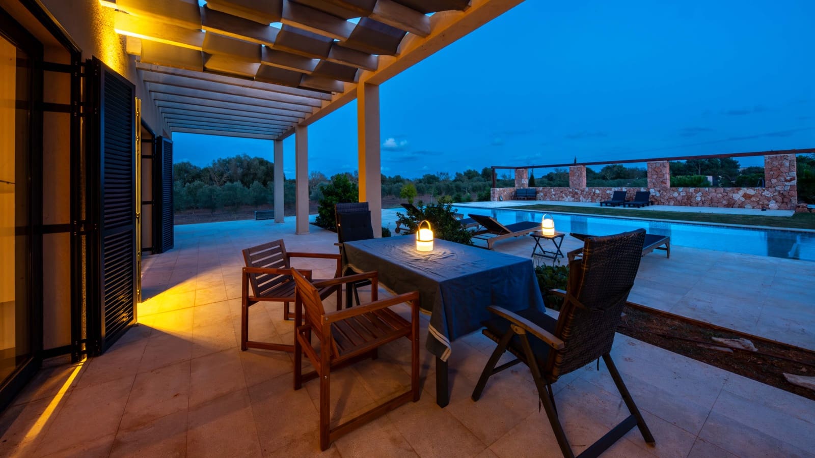 5 slaapkamer Finca/Landhuis te koop in Ses Salines met zwembad garage - € 3.250.000 (Ref: 9275296)