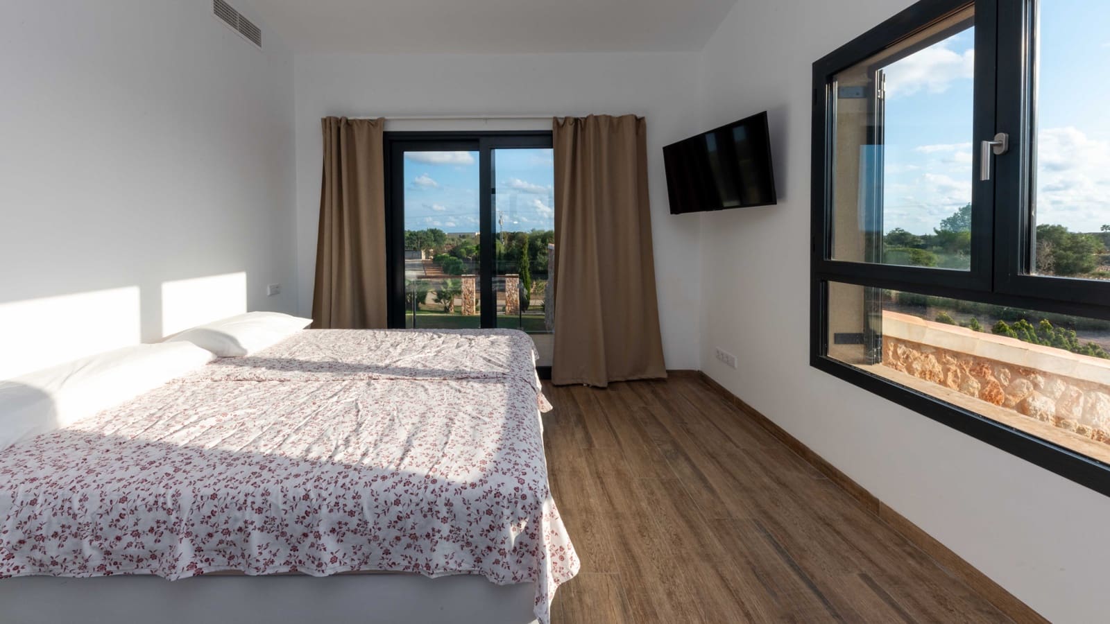 5 slaapkamer Finca/Landhuis te koop in Ses Salines met zwembad garage - € 3.250.000 (Ref: 9275296)