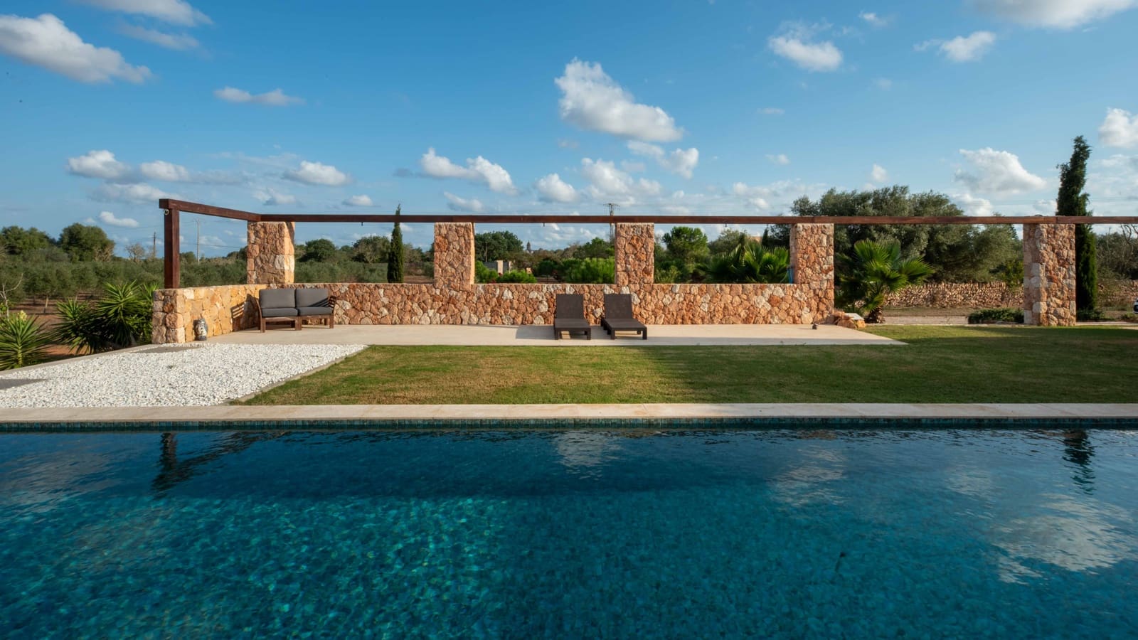 5 slaapkamer Finca/Landhuis te koop in Ses Salines met zwembad garage - € 3.250.000 (Ref: 9275296)