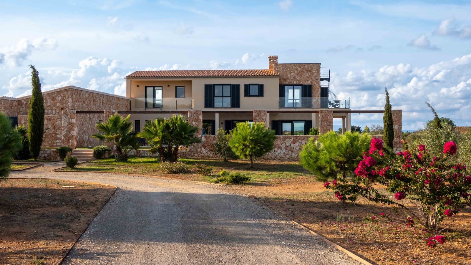 5 slaapkamer Finca/Landhuis te koop in Ses Salines met zwembad garage - € 3.250.000 (Ref: 9275296)