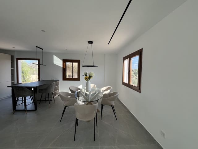 4 soveværelse Villa til leje i L'Aranjassa / S'Aranjassa, Palma de Mallorca med swimmingpool garage - € 13.000 (Ref: 9294101)