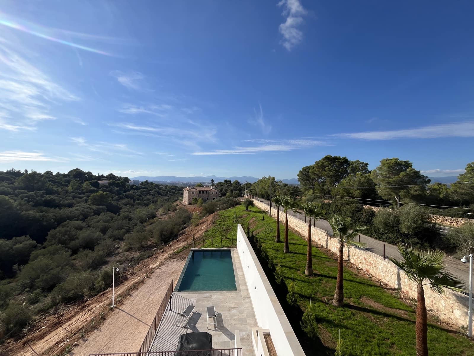 4 soveværelse Villa til leje i L'Aranjassa / S'Aranjassa med swimmingpool garage - € 13.000 (Ref: 9294101)