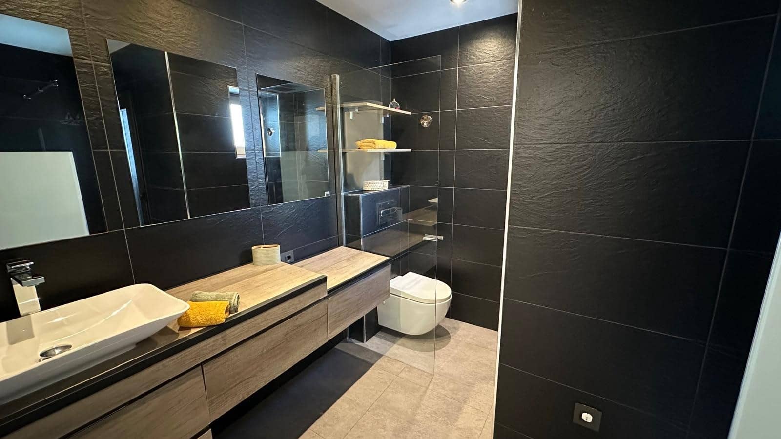 3 sypialnia Apartament do wynajęcia w Cas Catala z basenem garażem - 2 800 € (Ref: 9294102)