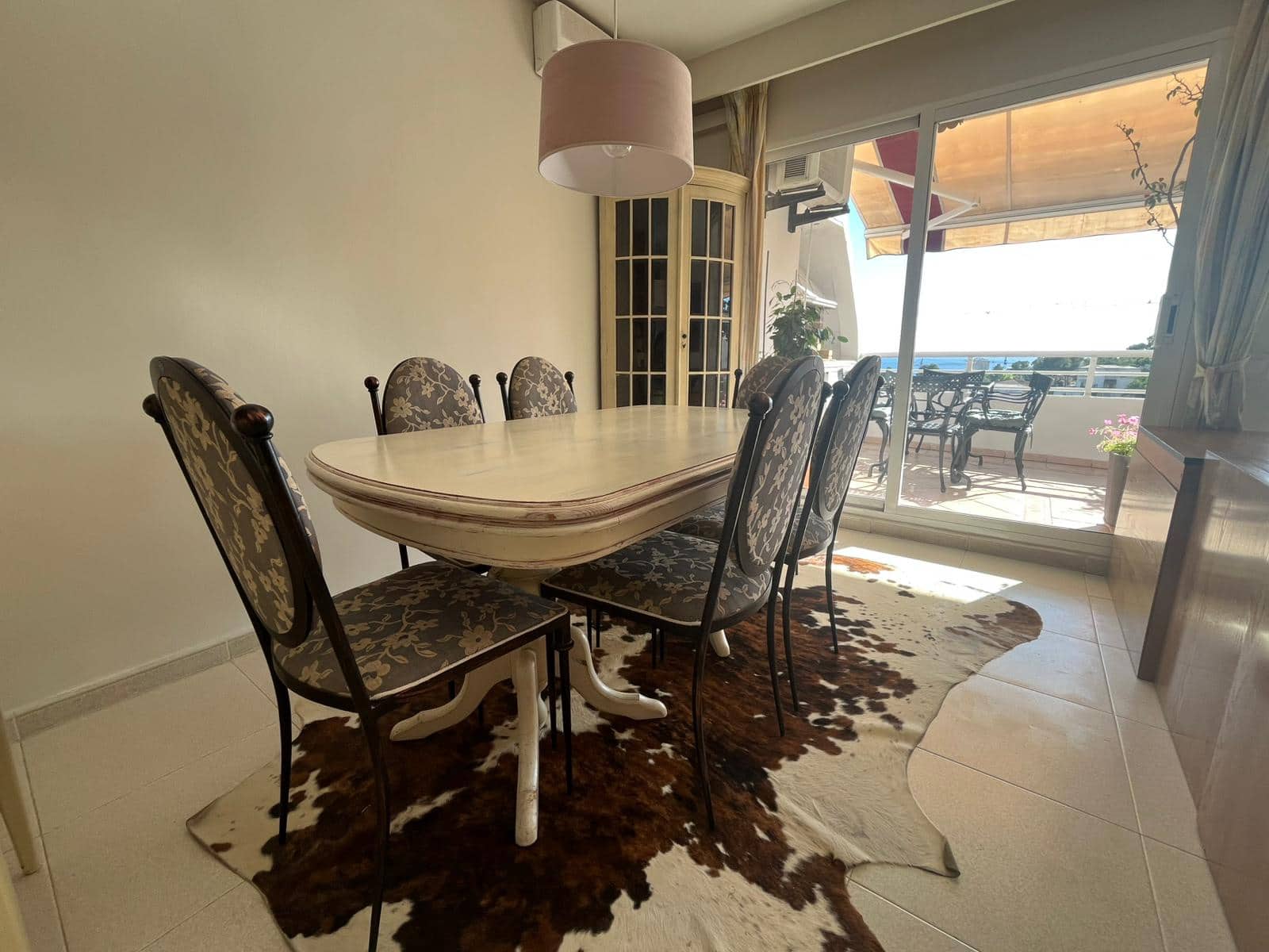 3 sypialnia Apartament do wynajęcia w Cas Catala z basenem garażem - 2 800 € (Ref: 9294102)