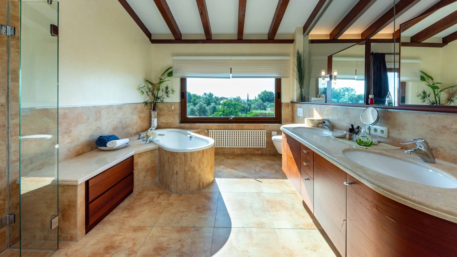 4 soveværelse Villa til salg i Puntiro med swimmingpool garage - € 3.200.000 (Ref: 9294106)