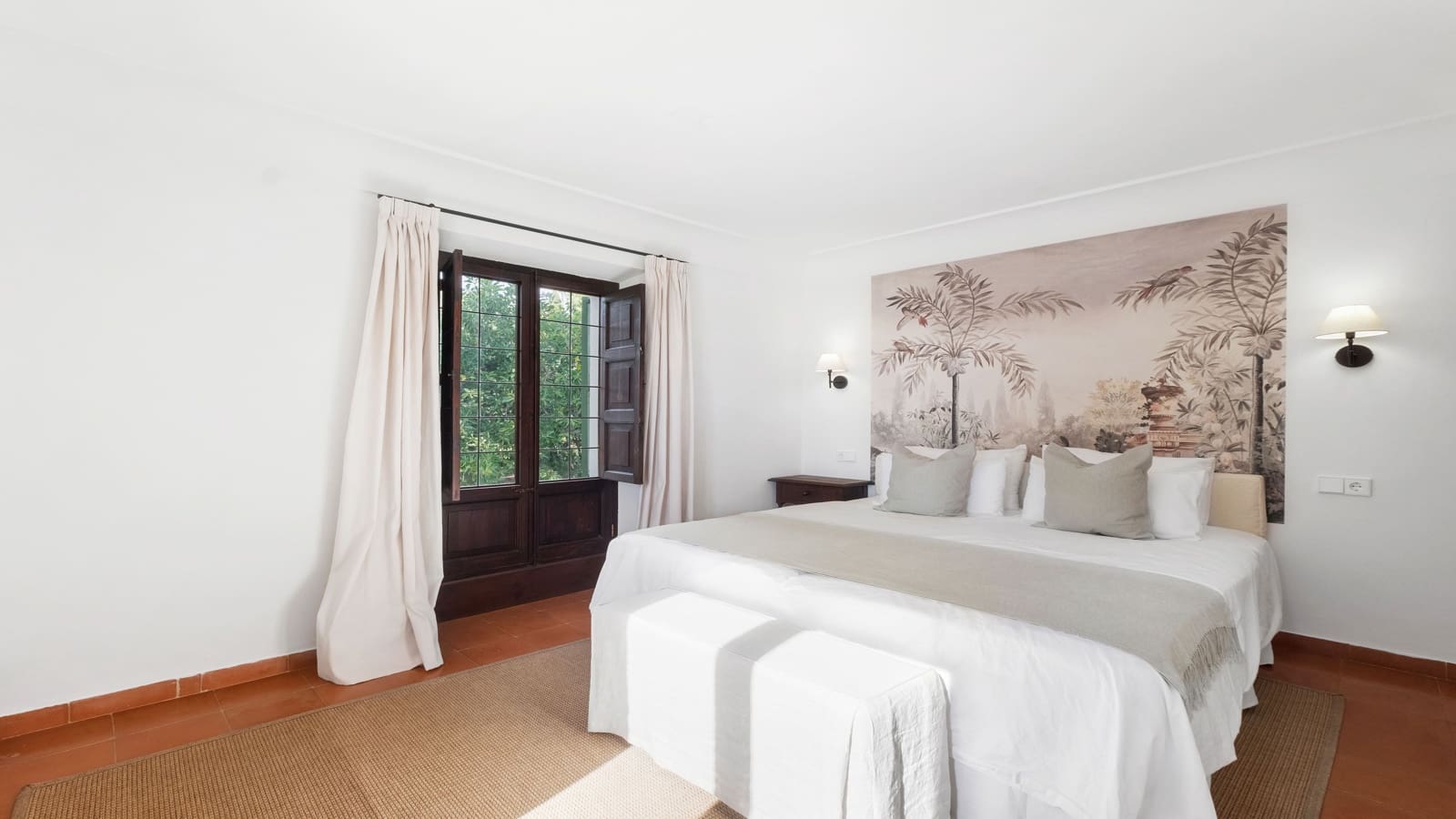 6 bedroom Villa for rent in Cala Ratjada with pool garage - € 15,000 (Ref: 9298962)