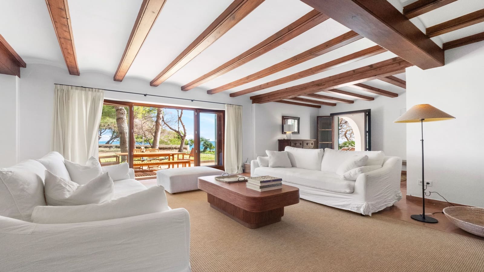 6 bedroom Villa for rent in Cala Ratjada with pool garage - € 15,000 (Ref: 9298962)