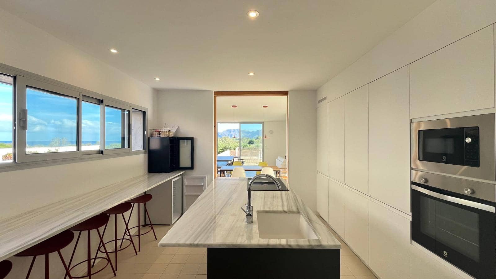 5 bedroom Apartment for rent in Colonia de Sant Pere / Colonia de San Pedro with garage - € 3,500 (Ref: 9302804)