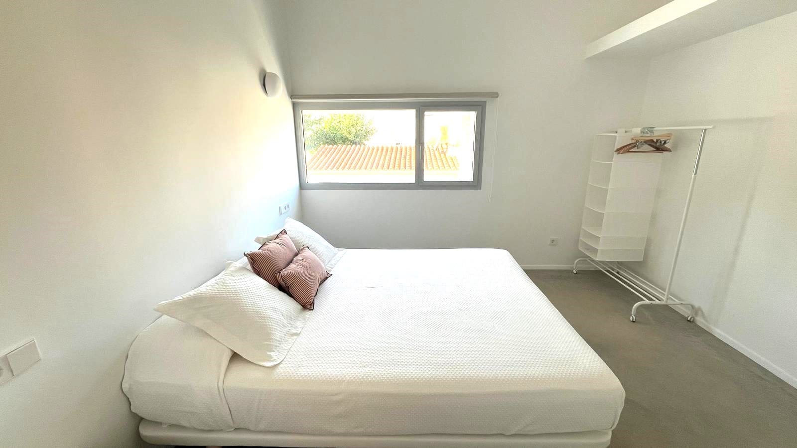 5 bedroom Apartment for rent in Colonia de Sant Pere / Colonia de San Pedro with garage - € 3,500 (Ref: 9302804)