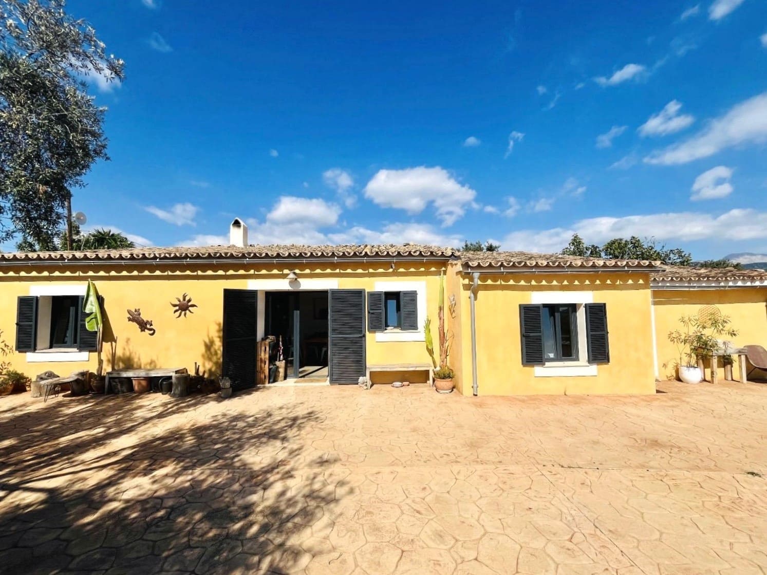 3 soveværelse Finca/Landehus til salg i Binissalem med swimmingpool garage - € 520.000 (Ref: 9307233)