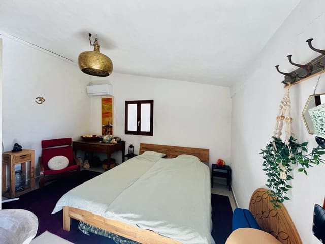 3 sypialnia Finka/Dom wiejski na sprzedaż w Binissalem z basenem garażem - 520 000 € (Ref: 9307233)