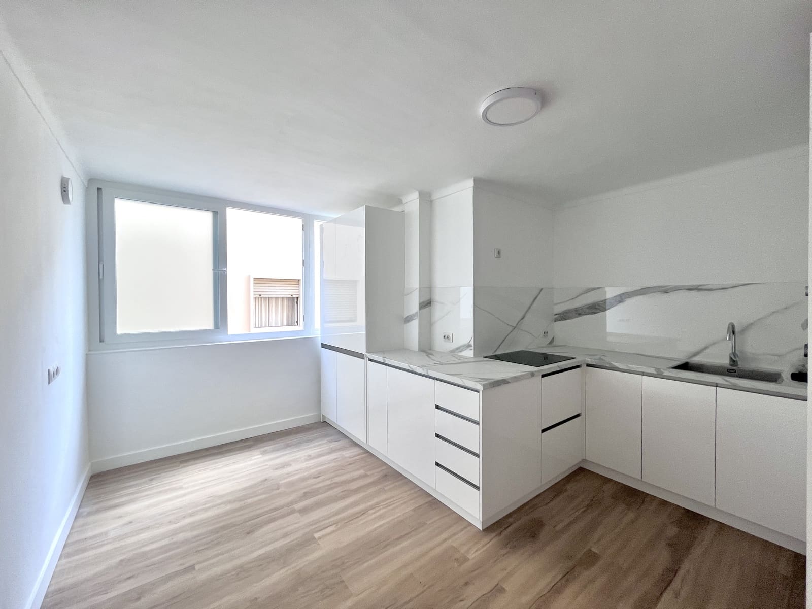 4 sypialnia Apartament do wynajęcia w Palma de Mallorca z garażem - 2 400 € (Ref: 9307234)