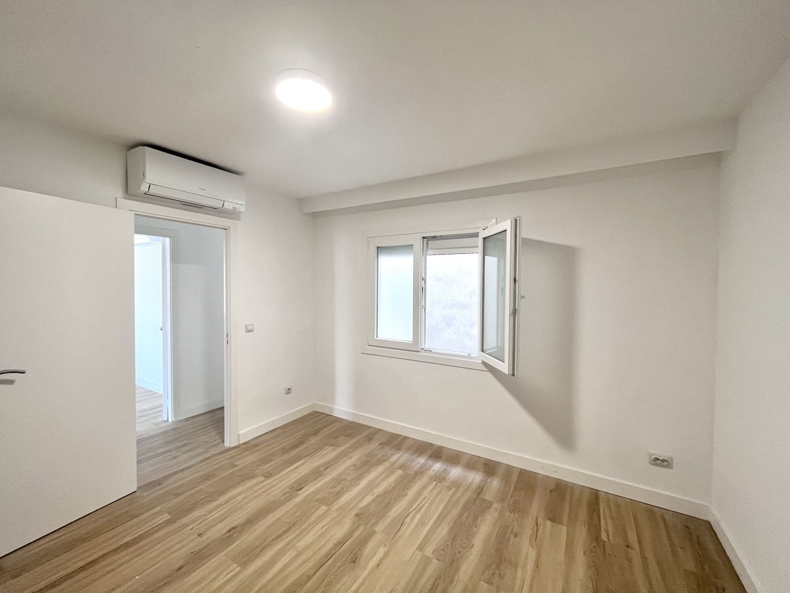 4 sypialnia Apartament do wynajęcia w Palma de Mallorca z garażem - 2 400 € (Ref: 9307234)