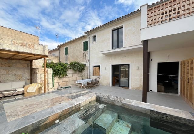 3 bedroom Townhouse for rent in Santa Margalida with pool - € 2,500 (Ref: 9310189)