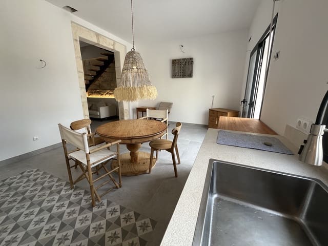 3 bedroom Townhouse for rent in Santa Margalida with pool - € 2,500 (Ref: 9310189)