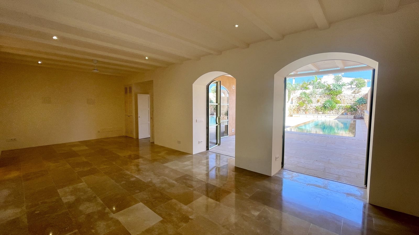 3 soveværelse Byhus til salg i Ses Salines med swimmingpool - € 1.750.000 (Ref: 9310190)