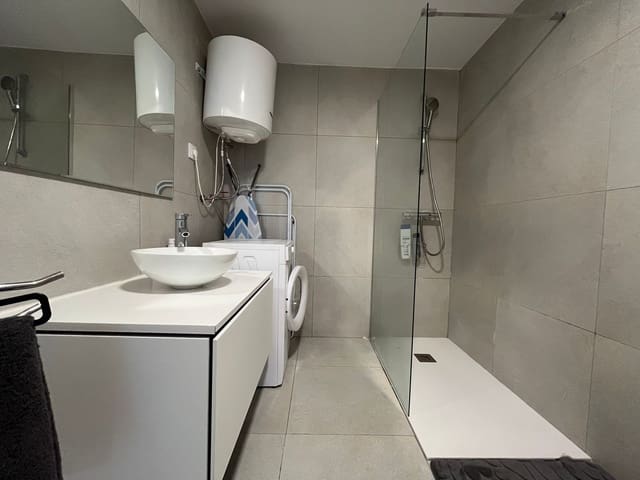 1 soverom Leilighet til leie i Cala Mayor, Palma de Mallorca med garasje - € 1 500 (Ref: 9310191)