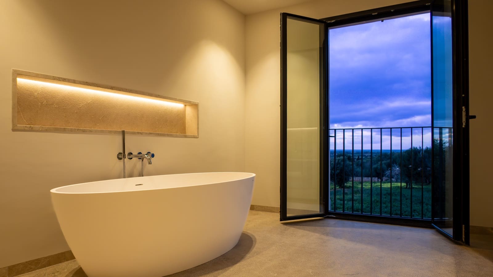 4 soveværelse Byhus til salg i Ses Salines med swimmingpool garage - € 2.500.000 (Ref: 9312017)