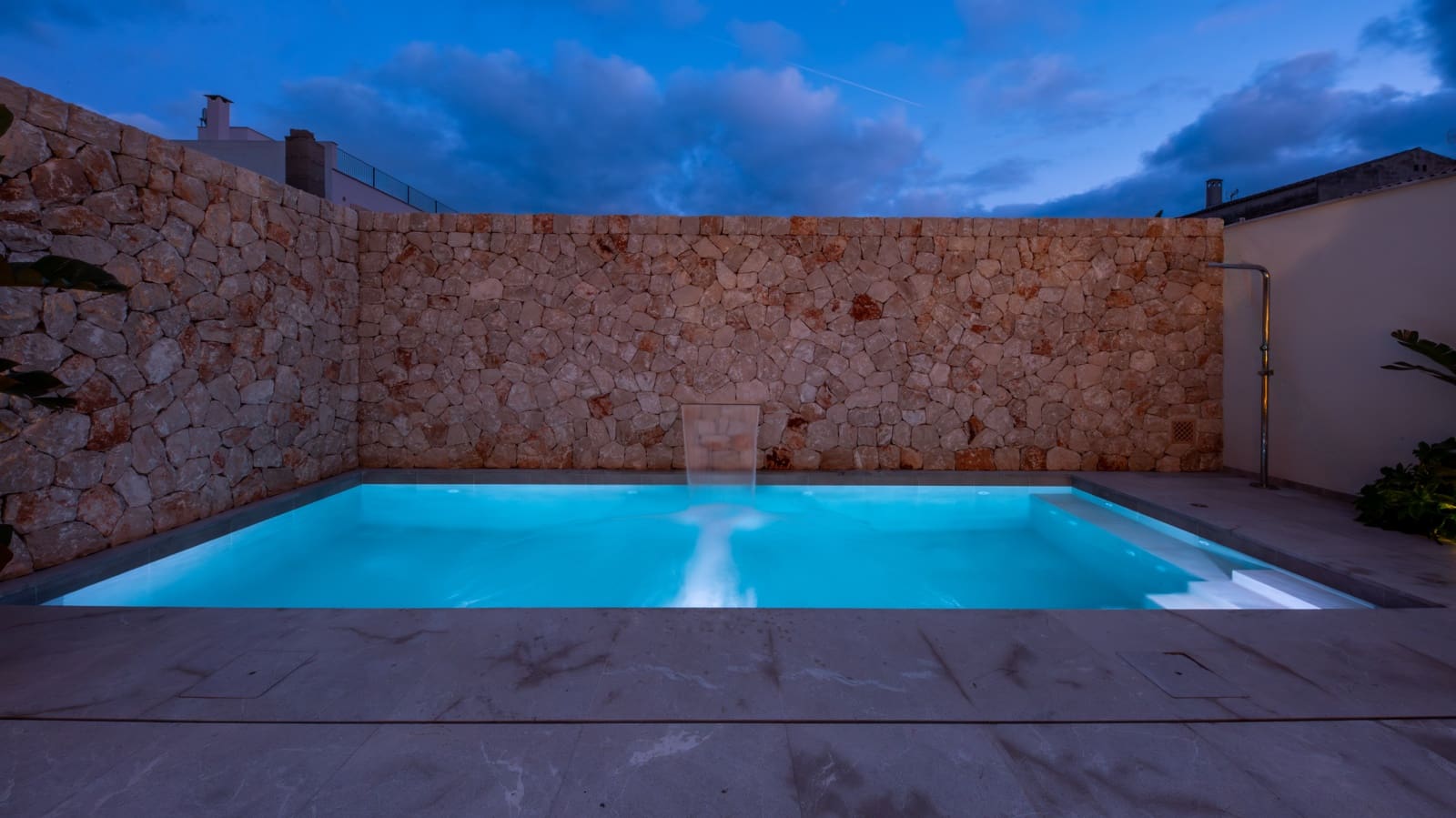 4 soveværelse Byhus til salg i Ses Salines med swimmingpool garage - € 2.500.000 (Ref: 9312017)