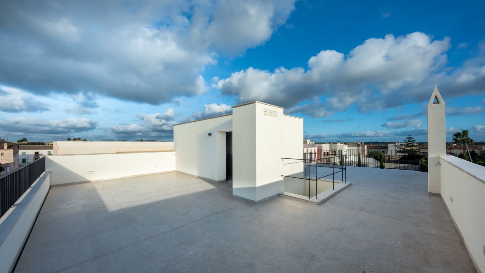 4 soveværelse Byhus til salg i Ses Salines med swimmingpool garage - € 2.500.000 (Ref: 9312017)