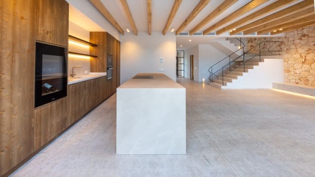 4 soveværelse Byhus til salg i Ses Salines med swimmingpool garage - € 2.500.000 (Ref: 9312017)