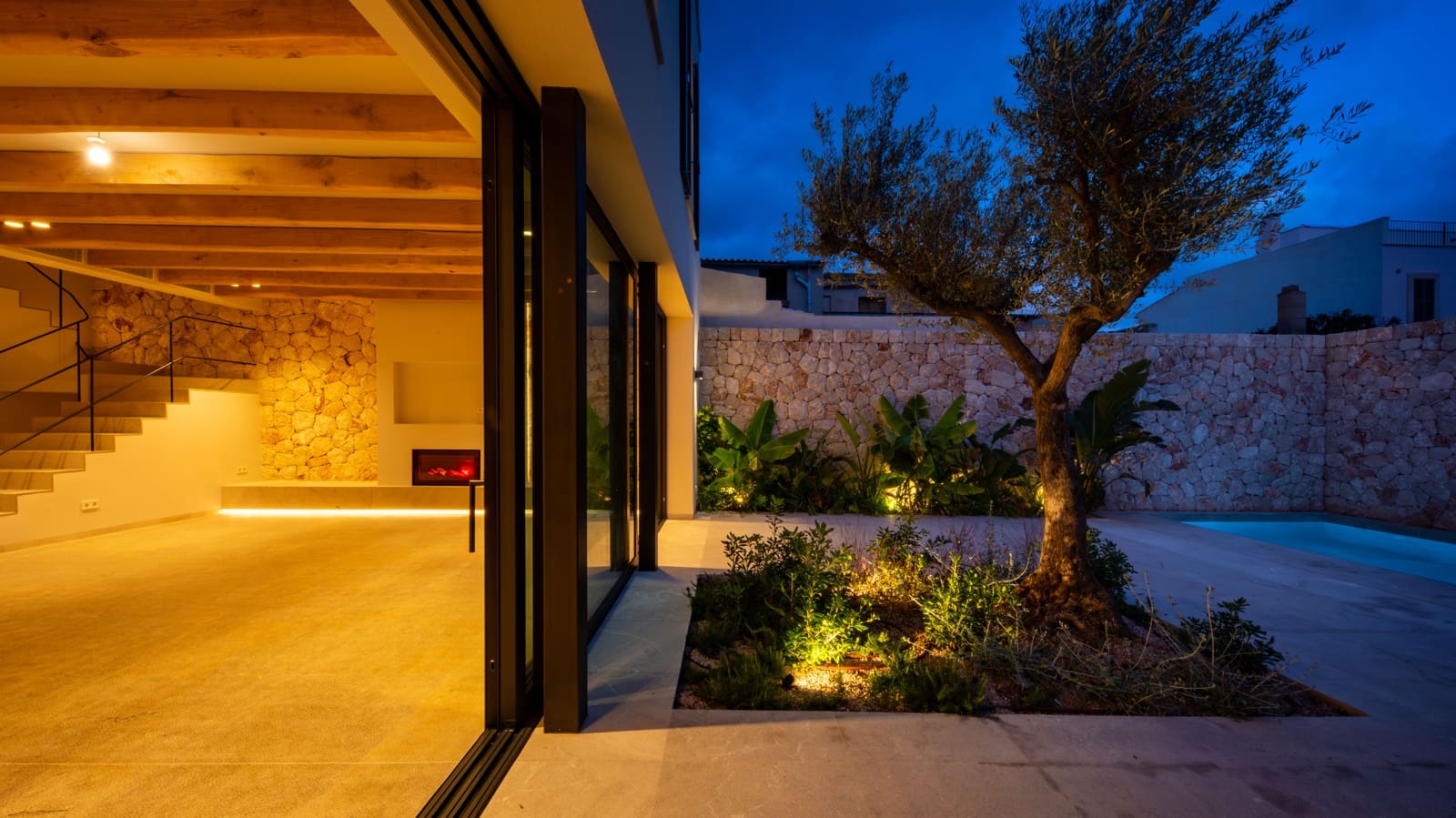 4 soveværelse Byhus til salg i Ses Salines med swimmingpool garage - € 2.500.000 (Ref: 9312017)