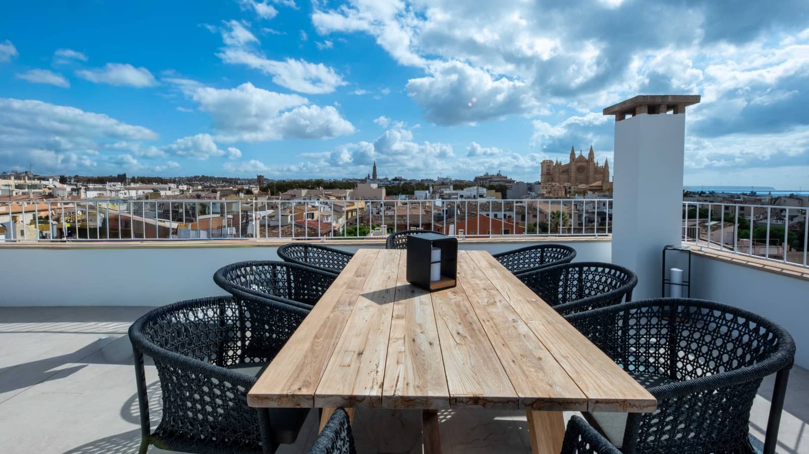 2 soveværelse Penthouse til salg i Palma de Mallorca - € 2.300.000 (Ref: 9312018)