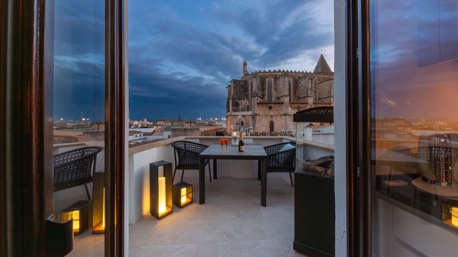 2 soveværelse Penthouse til salg i Palma de Mallorca - € 2.300.000 (Ref: 9312018)
