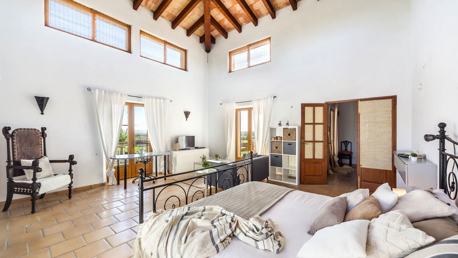 4 bedroom Finca/Country House for rent in Campos with pool garage - € 6,000 (Ref: 9315197)