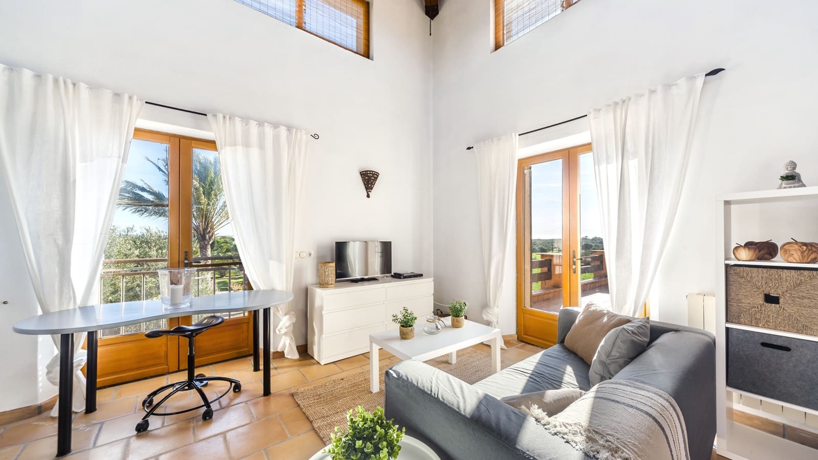 4 bedroom Finca/Country House for rent in Campos with pool garage - € 6,000 (Ref: 9315197)