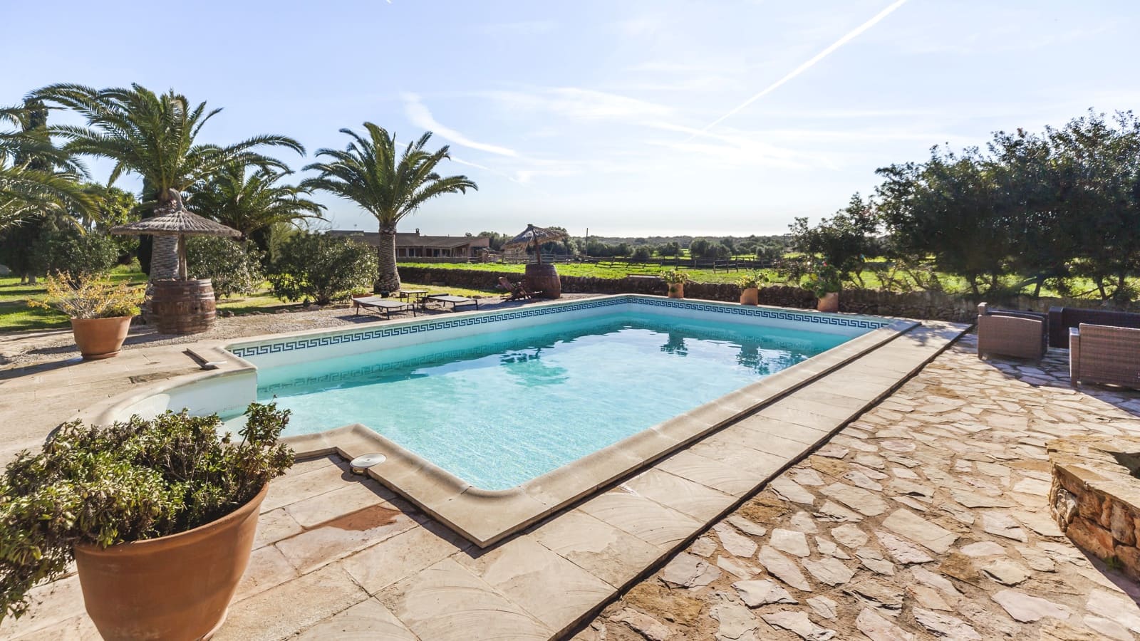 4 bedroom Finca/Country House for rent in Campos with pool garage - € 6,000 (Ref: 9315197)