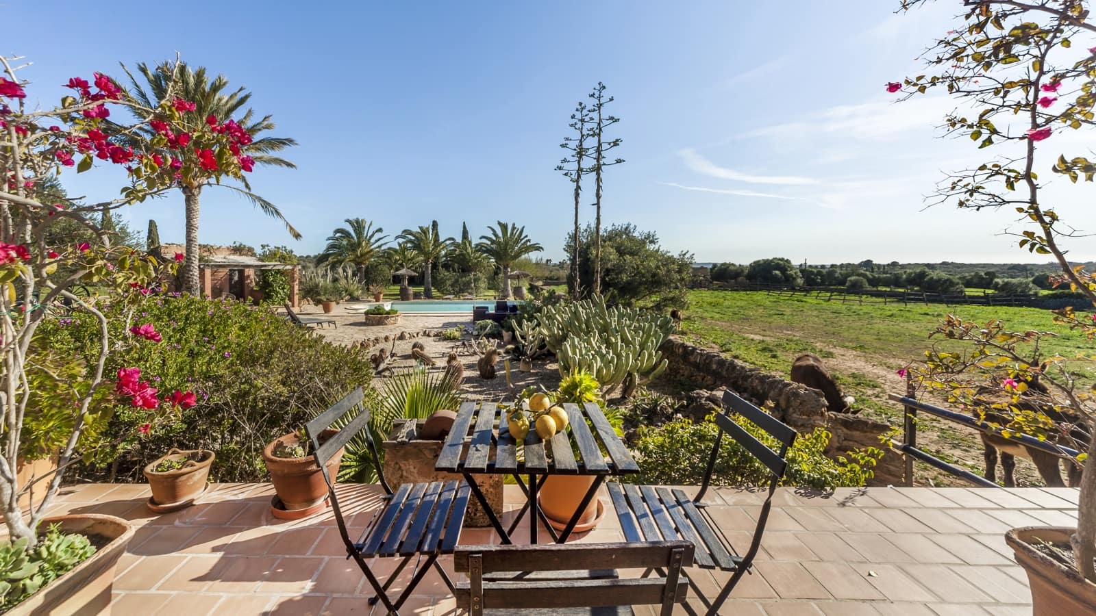 4 bedroom Finca/Country House for rent in Campos with pool garage - € 6,000 (Ref: 9315197)