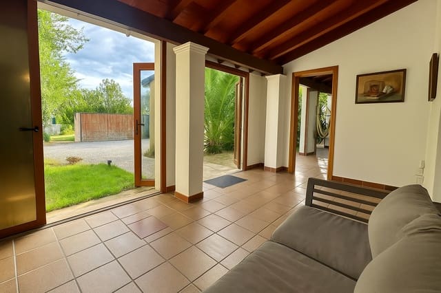 3 sypialnia Willa na sprzedaż w Establiments, Palma de Mallorca z basenem garażem - 1 650 000 € (Ref: 9315198)