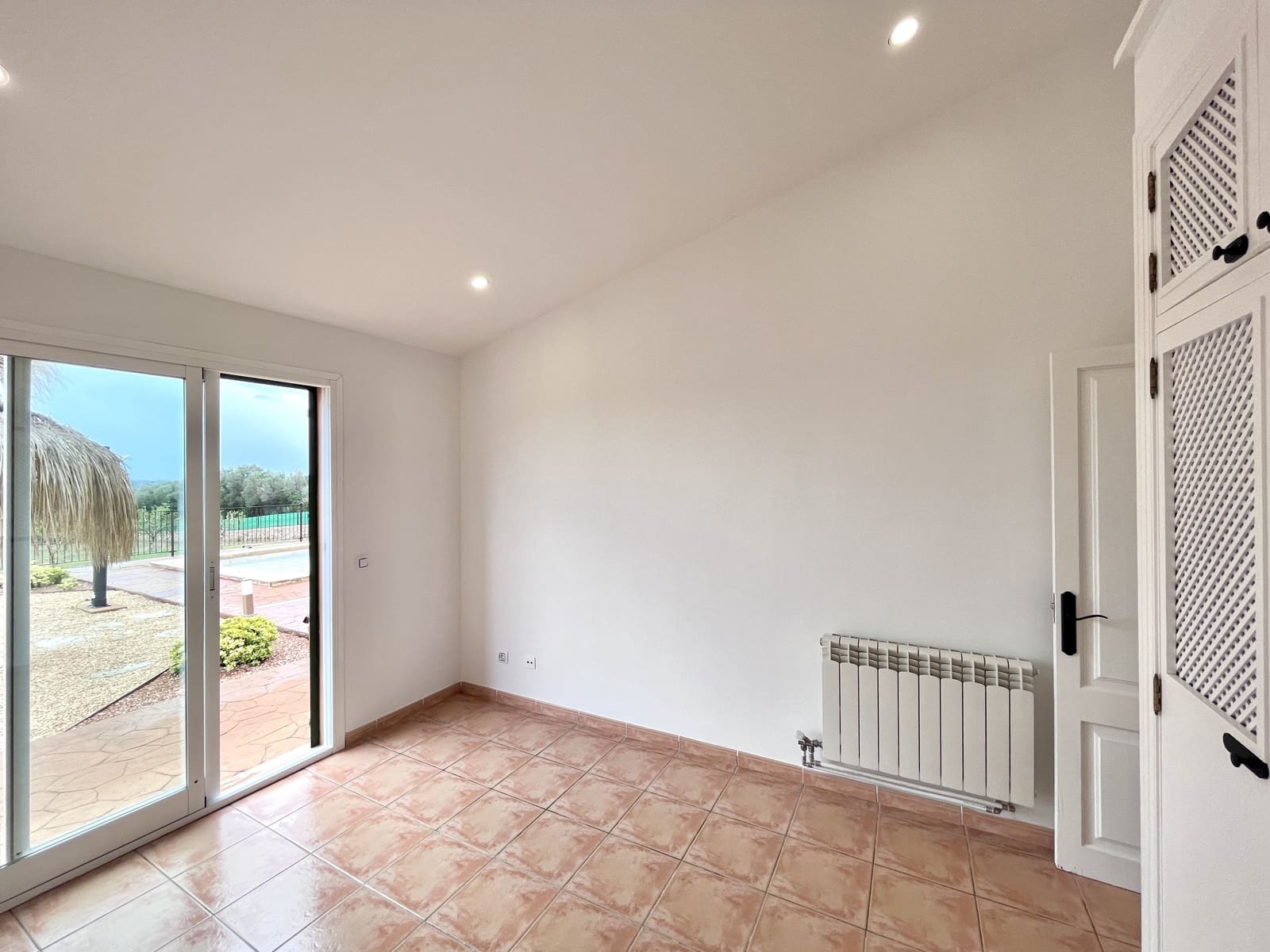 3 bedroom Finca/Country House for rent in Sant Llorenc des Cardassar with pool garage - € 2,600 (Ref: 9325610)