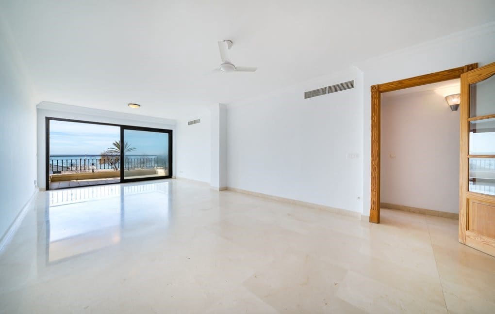 2 bedroom Apartment for rent in Palma de Mallorca with garage - € 3,100 (Ref: 9325613)