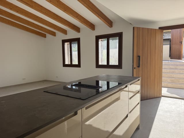 3 slaapkamer Villa te koop in Mal Pas-Bon Aire, Alcúdia met garage - € 950.000 (Ref: 9329849)