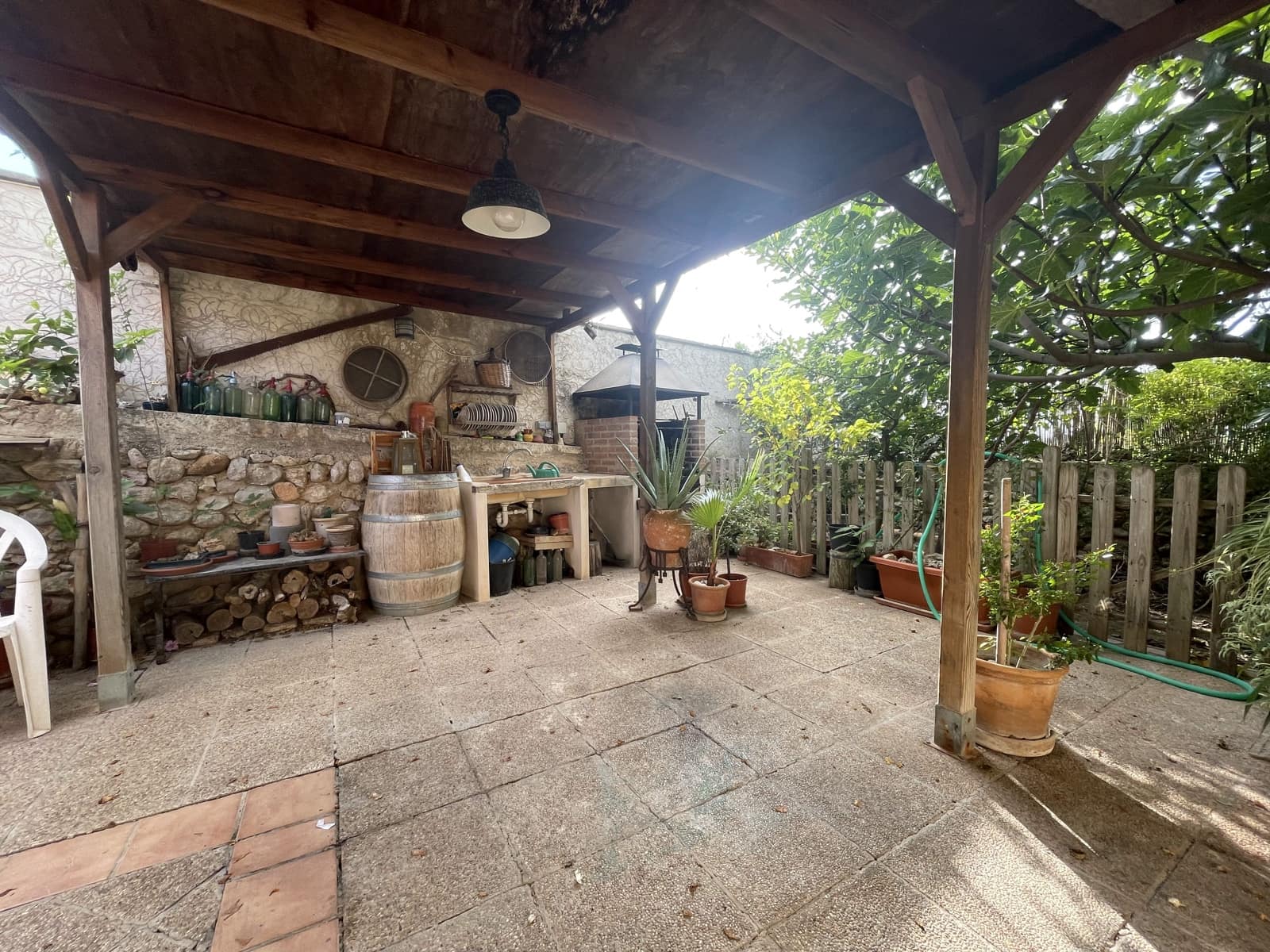 3 bedroom Townhouse for rent in Buger with garage - € 2,000 (Ref: 9332731)