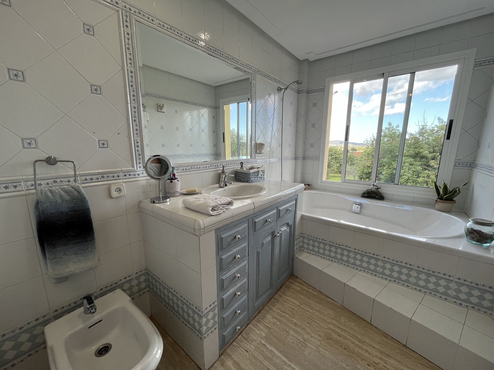 4 makuuhuone Maalaistalo vuokrattavana paikassa Inca mukana uima-altaan 
autotalli - 6 900 € (Ref: 9332732)