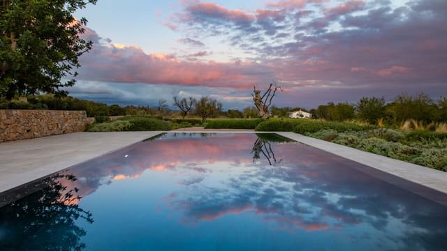 4 soverom Finca/Herregård til salgs i Selva med svømmebasseng garasje - € 4 950 000 (Ref: 9340255)