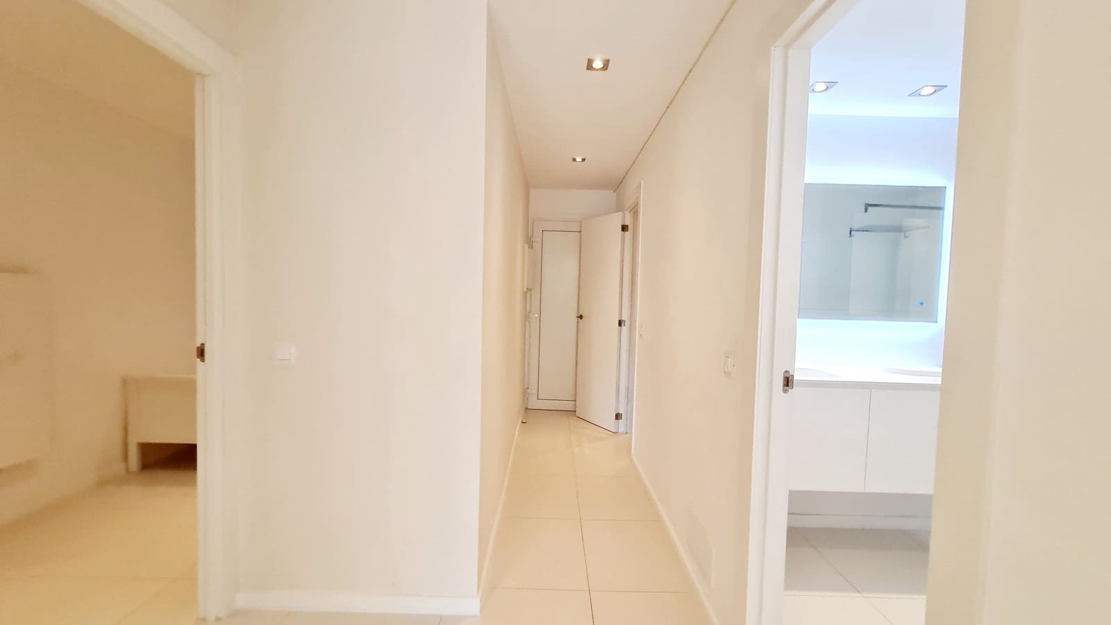 3 sypialnia Apartament na sprzedaż w Puerto Portals - 749 000 € (Ref: 9340256)