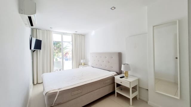 3 sypialnia Apartament na sprzedaż w Puerto Portals, Calvià - 749 000 € (Ref: 9340256)