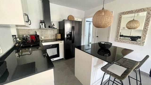 2 soveværelse Lejlighed til leje i Cala Vinyes / Cala Vinyas / Cala Viñas, Calvià - € 1.950 (Ref: 9344059)