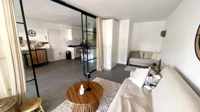 2 soveværelse Lejlighed til leje i Cala Vinyes / Cala Vinyas / Cala Viñas, Calvià - € 1.950 (Ref: 9344059)