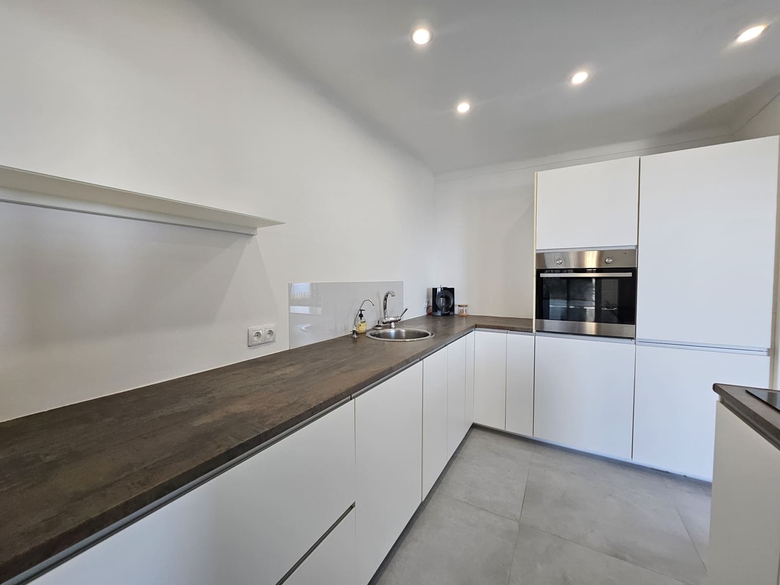 2 bedroom Apartment for sale in Santa Ponsa with garage - € 775,000 (Ref: 9345686)