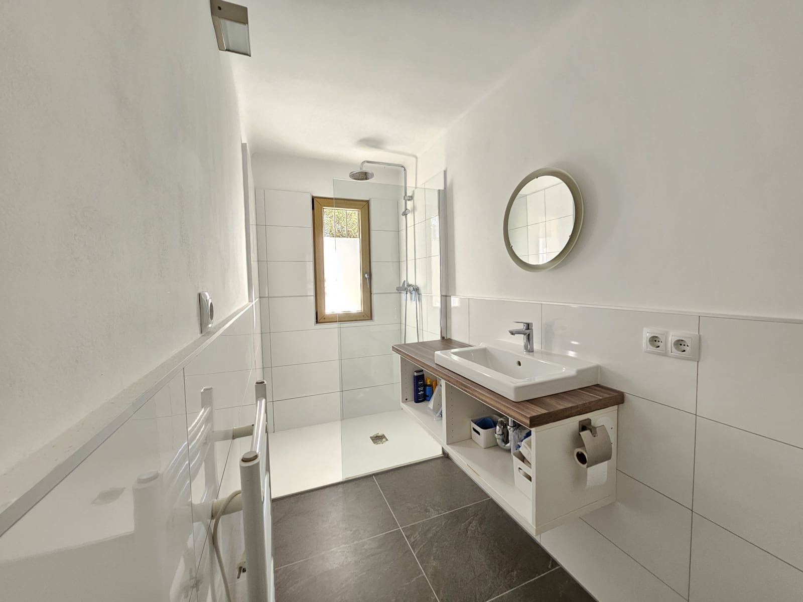 2 bedroom Apartment for sale in Santa Ponsa with garage - € 775,000 (Ref: 9345686)