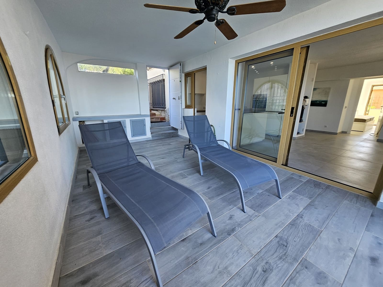 2 bedroom Apartment for sale in Santa Ponsa with garage - € 775,000 (Ref: 9345686)