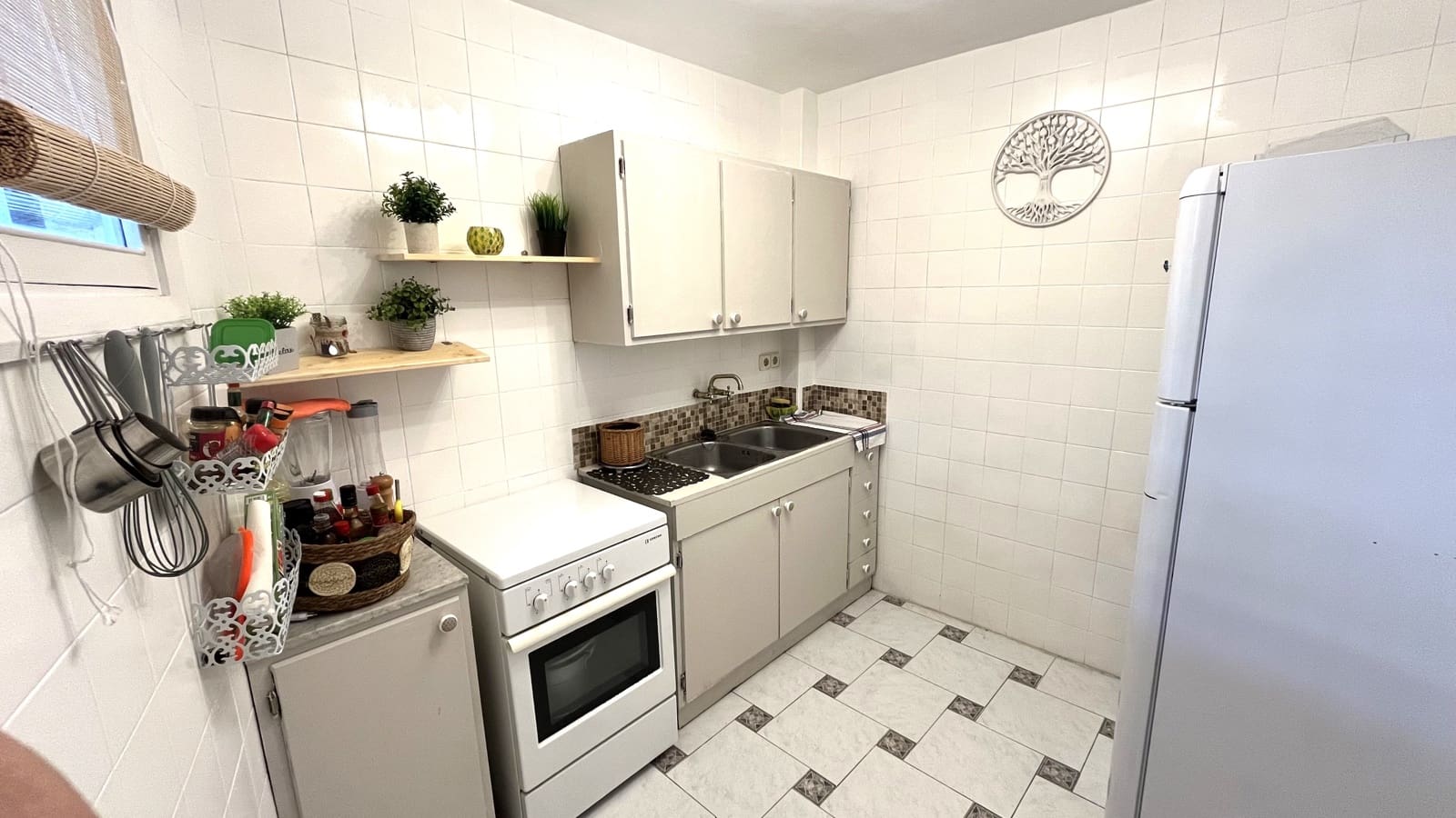 2 bedroom Apartment for sale in Santa Ponsa with garage - € 355,000 (Ref: 9352885)