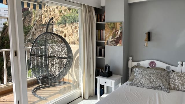 2 soveværelse Lejlighed til salg i Santa Ponsa, Calvià med garage - € 355.000 (Ref: 9352885)